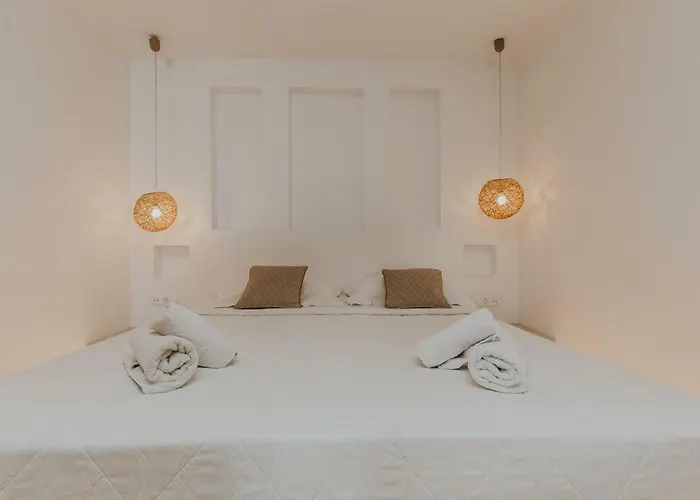 Paolas τown Boutique Mykonos Town