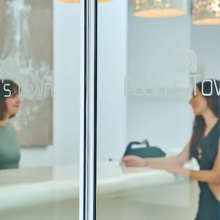 Paolas τown Boutique