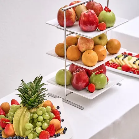 Paolas τown Boutique ホテル 4*