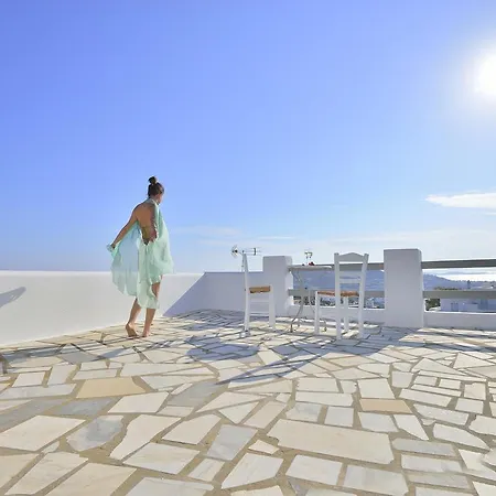 Paolas τown Boutique فندق