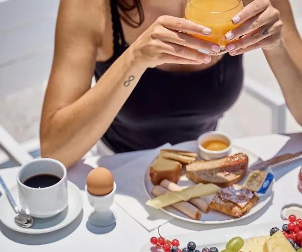 Paolas τown Boutique Mykonos Town