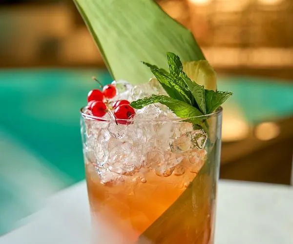 Paolas τown Boutique