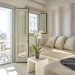 Paolas τown Boutique Hotel 4*