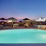 Hotel Paolas τown Boutique 4*